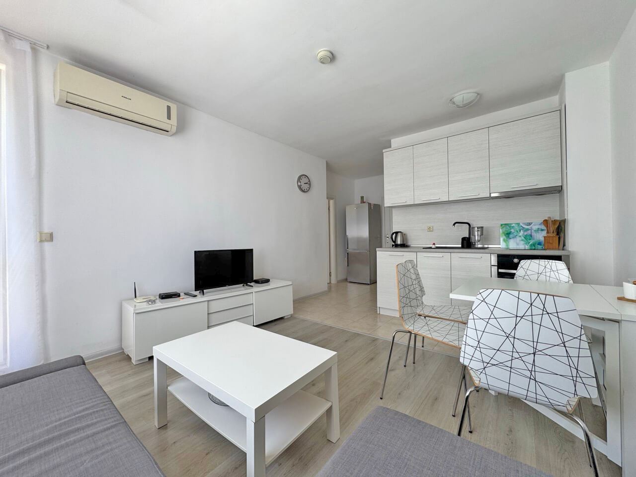 2-Zimmer-Wohnung in einer ruhigen und grünen Anlage in Sonnenstrand