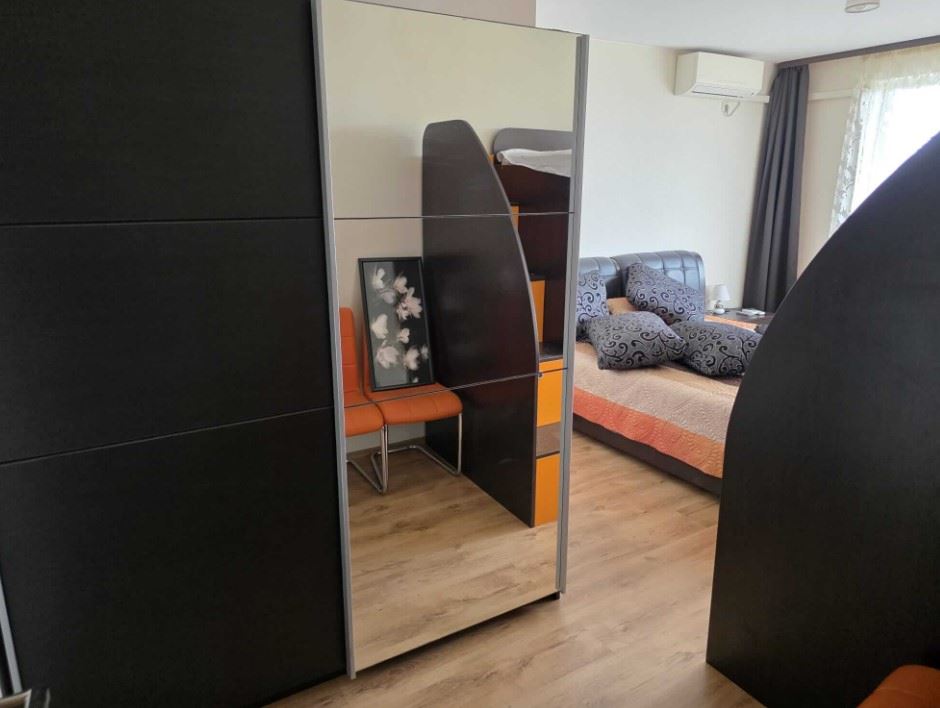 Geräumige Wohnung mit zwei Schlafzimmern und Meerblick in Ravda