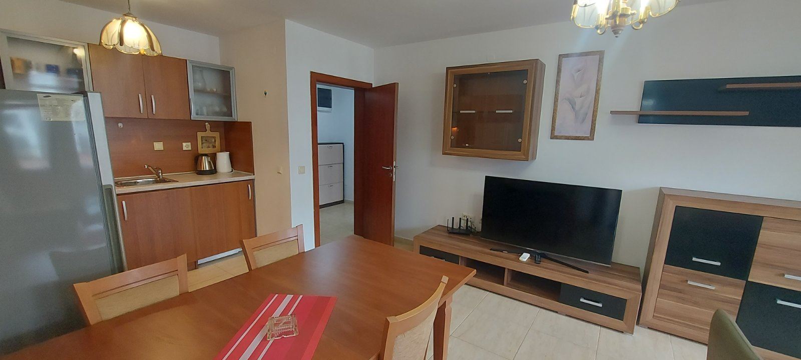 Geräumige Wohnung mit Meerpanorama in Sveti Vlas – Komfort, Grünflächen und prestigeträchtige Lage
