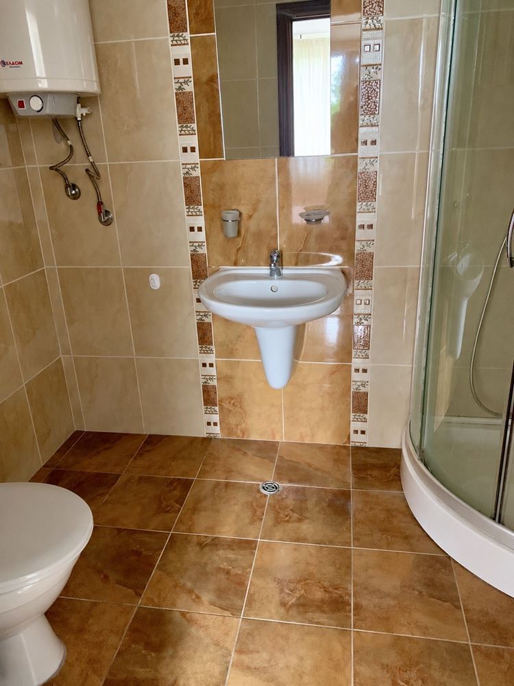 Geräumige Wohnung mit zwei Schlafzimmern und Blick auf die Natur in Nessebar