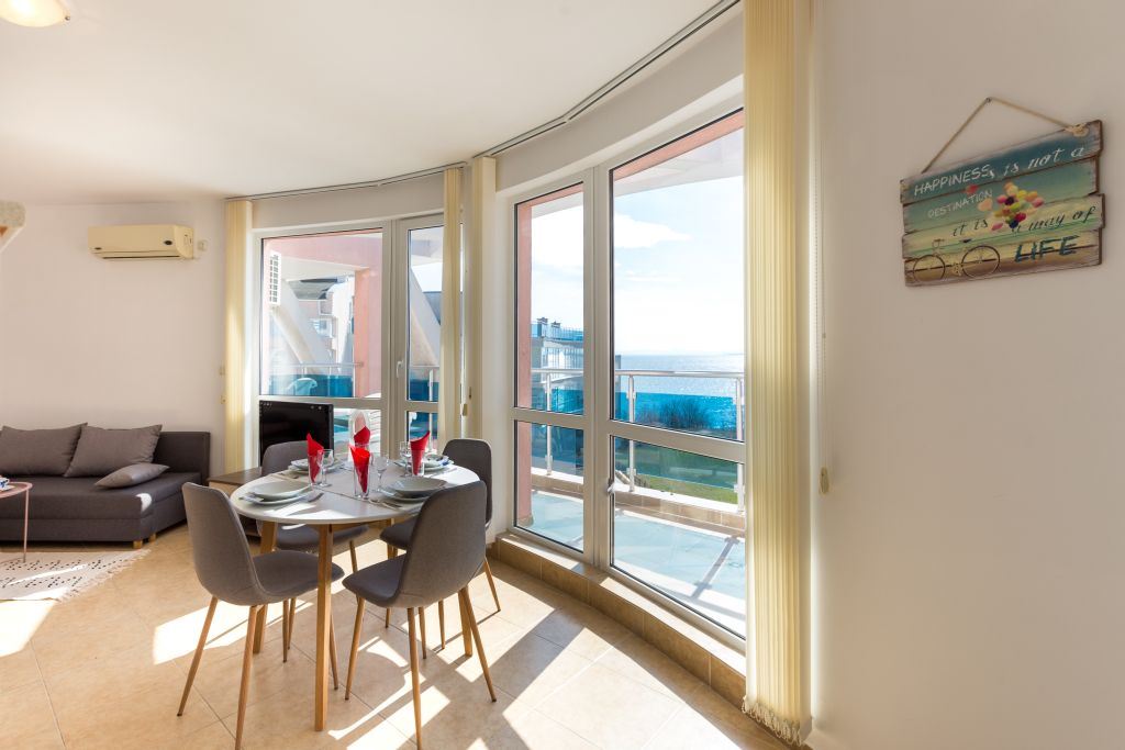 Erste Meereslinie mit herrlichem Meerblick – großzügige 2-Zimmer-Wohnung mit zwei Terrassen