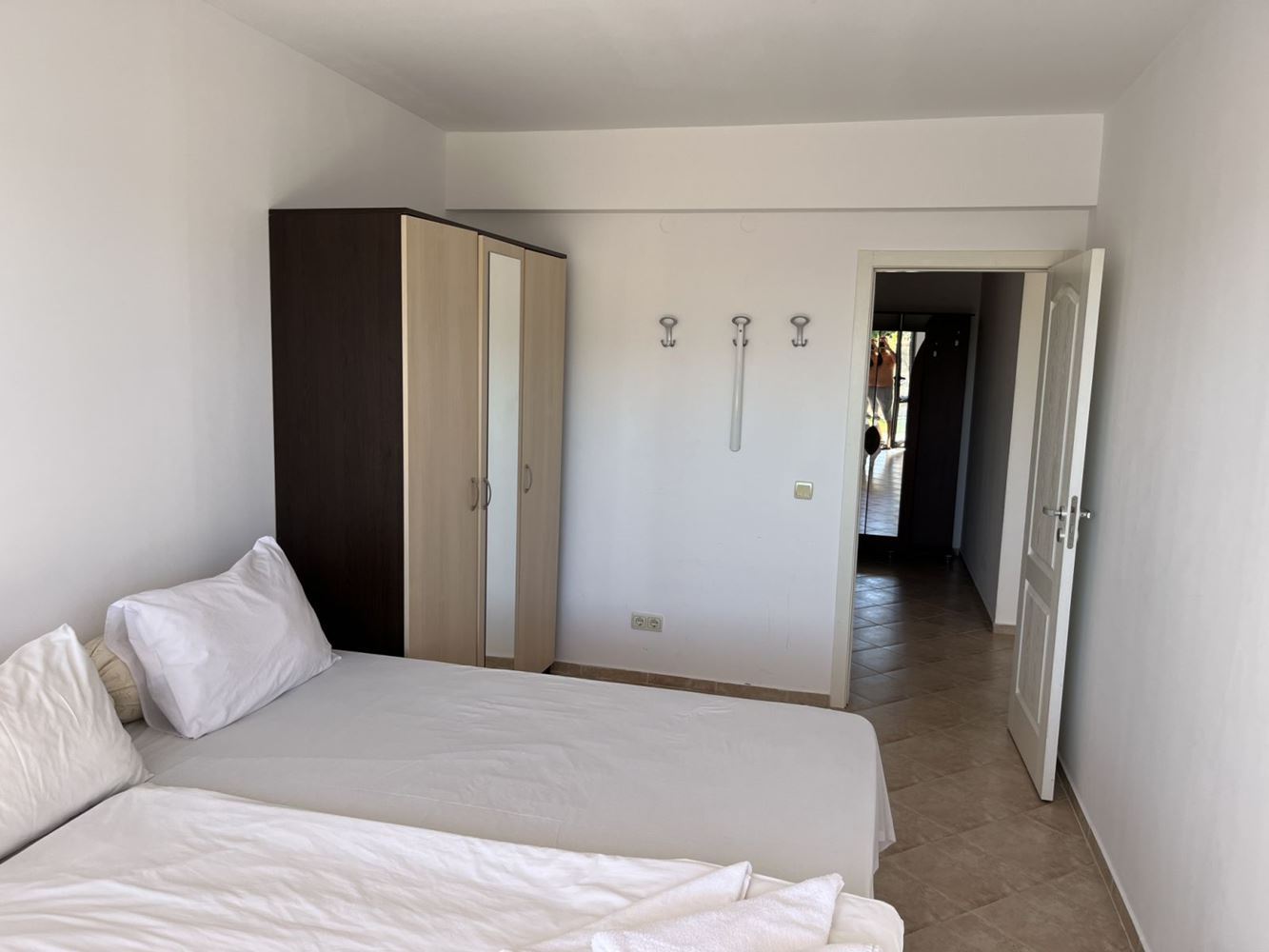 Möblierte Zwei-Schlafzimmer-Wohnung in einer Anlage in Ravda, bezugsfertig