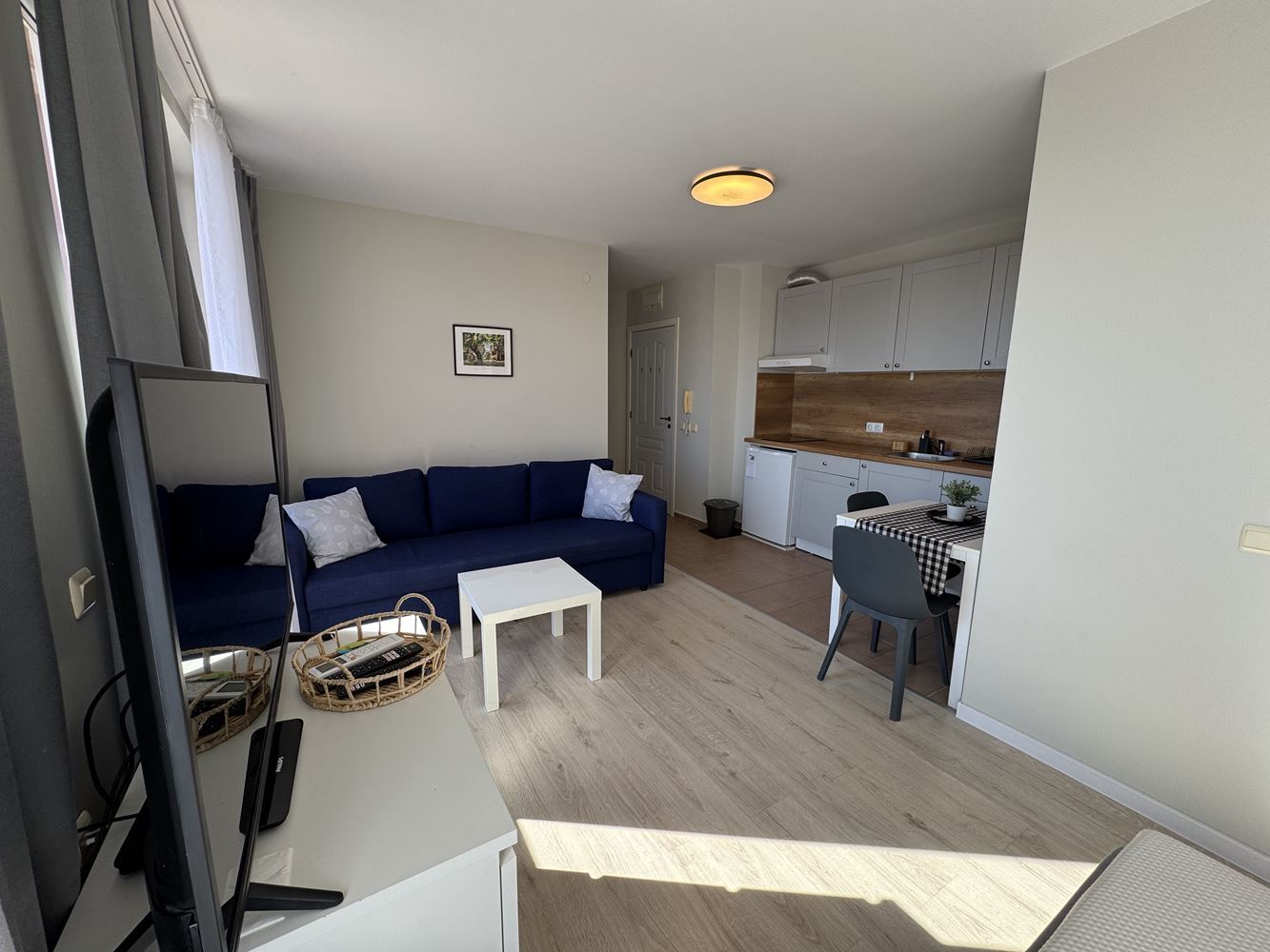 Studio mit Poolblick in einer Anlage mit hervorragender Infrastruktur in Sonnenstrand