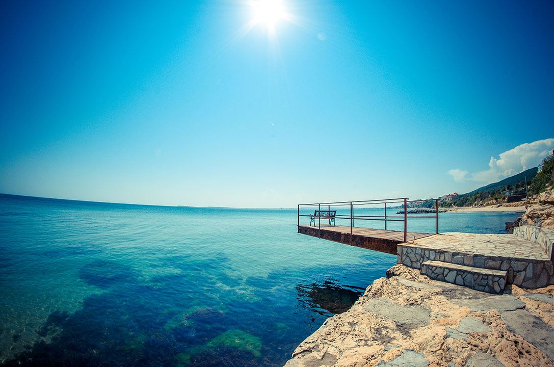 Wunderschöne 2-Zimmer-Wohnung in Sveti Vlas mit Meerblick – hervorragende Investition nur wenige Schritte vom Strand entfernt