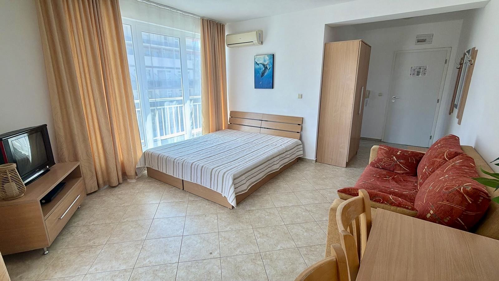 Geräumiges und komplett möbliertes Studio in einem modernen Komplex in Sonnenstrand – ausgezeichnete Immobilie zum Wohnen, Urlaub und als Investition