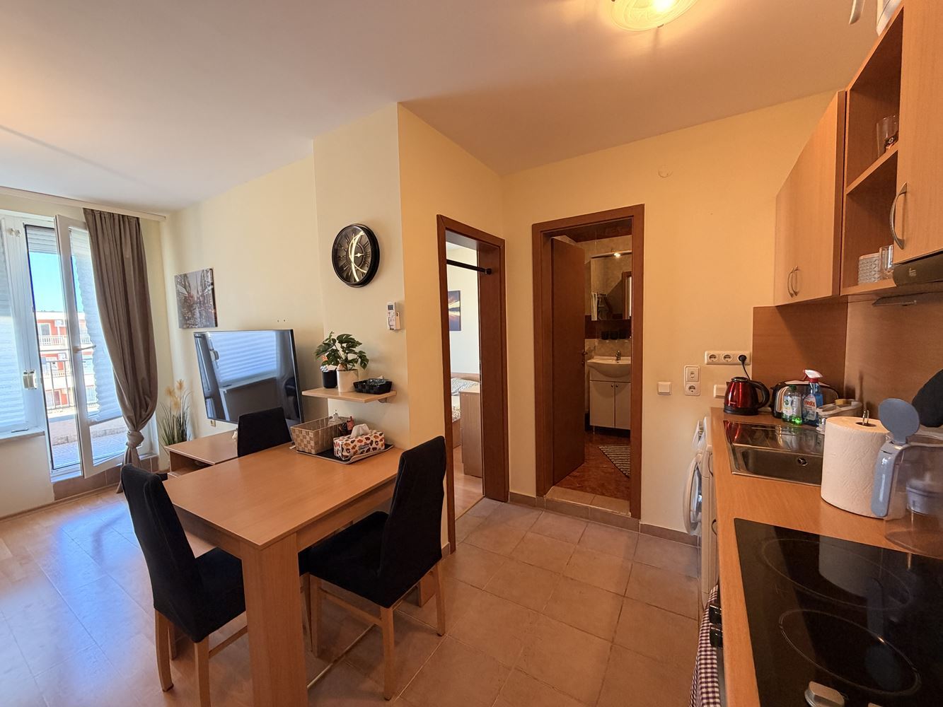 Gemütliche 2-Zimmer-Wohnung in Sonnenstrand – schöner Blick auf den Pool und eine ausgezeichnete Anlage für Erholung und Investition