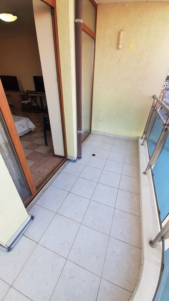 Exklusives Angebot in erster Linie in Sunny Beach – Raum, Luxus und hervorragende Investition mit Meerblick