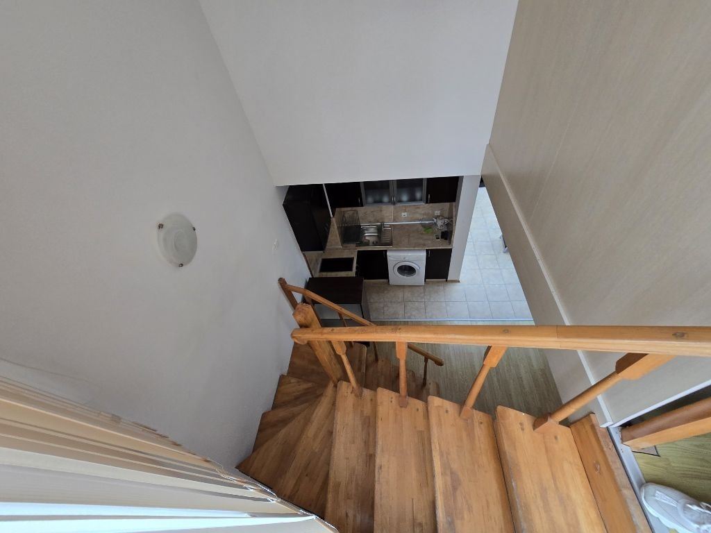 Geräumiges Maisonette-Apartment mit beeindruckender Fläche und ausgezeichneter Lage in Zarewo – nur wenige Meter vom Meer entfernt