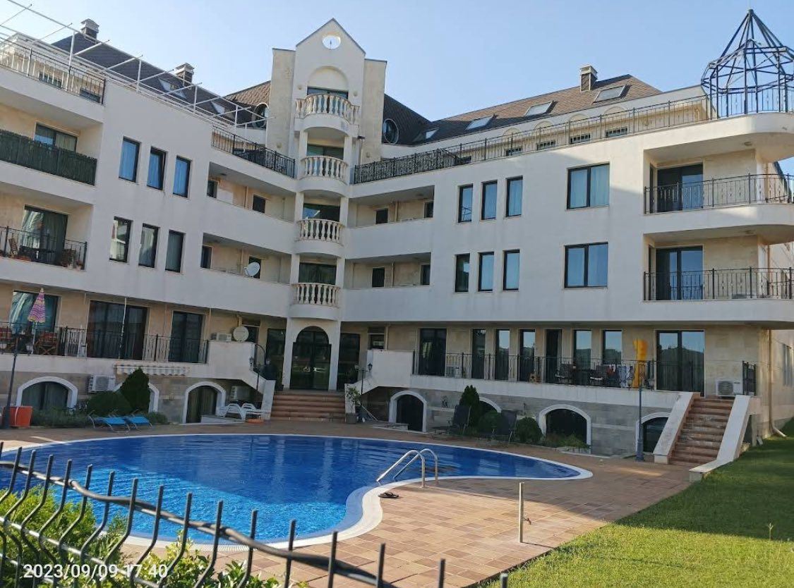 Stilvolle Zweizimmerwohnung nur 300 Meter vom Meer in Sveti Vlas entfernt