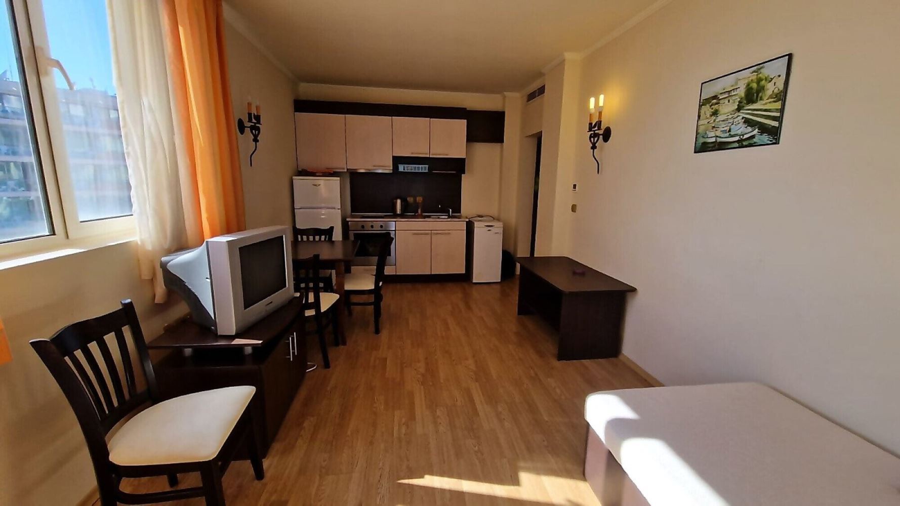 Wohnung mit einem Schlafzimmer und atemberaubendem Panoramablick auf das Meer in erster Meereslinie in Elenite