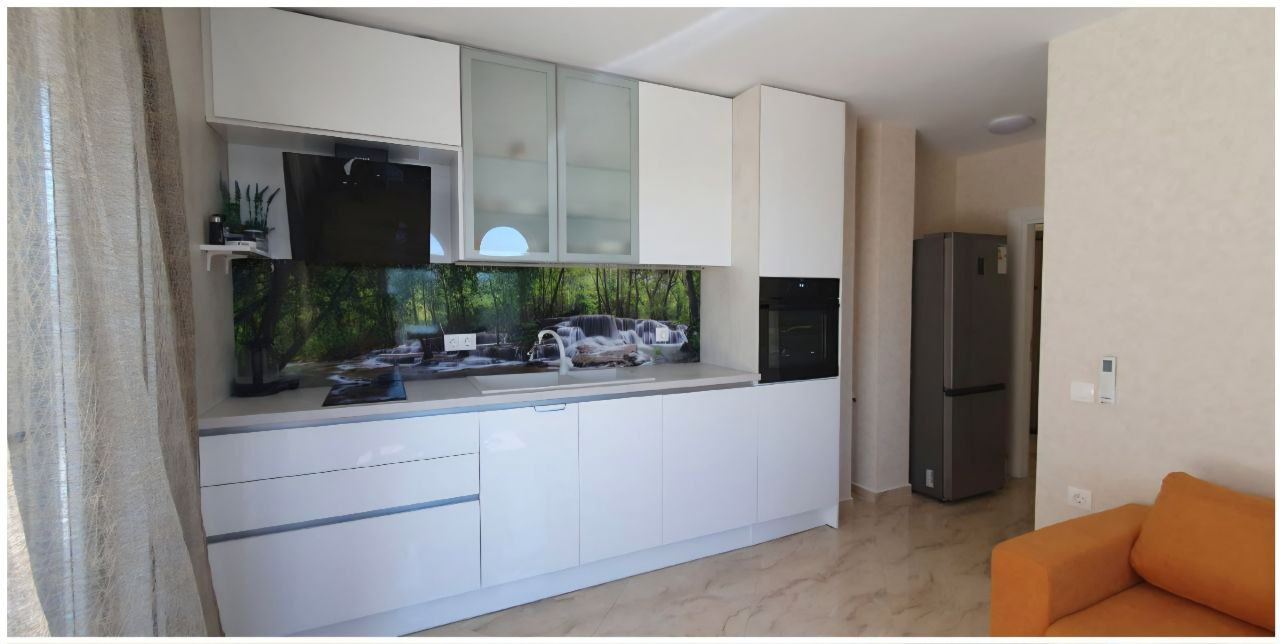 Drei-Zimmer-Wohnung mit zwei Schlafzimmern und großer Panoramaterrasse in einer stilvollen Wohnanlage in Sonnenstrand