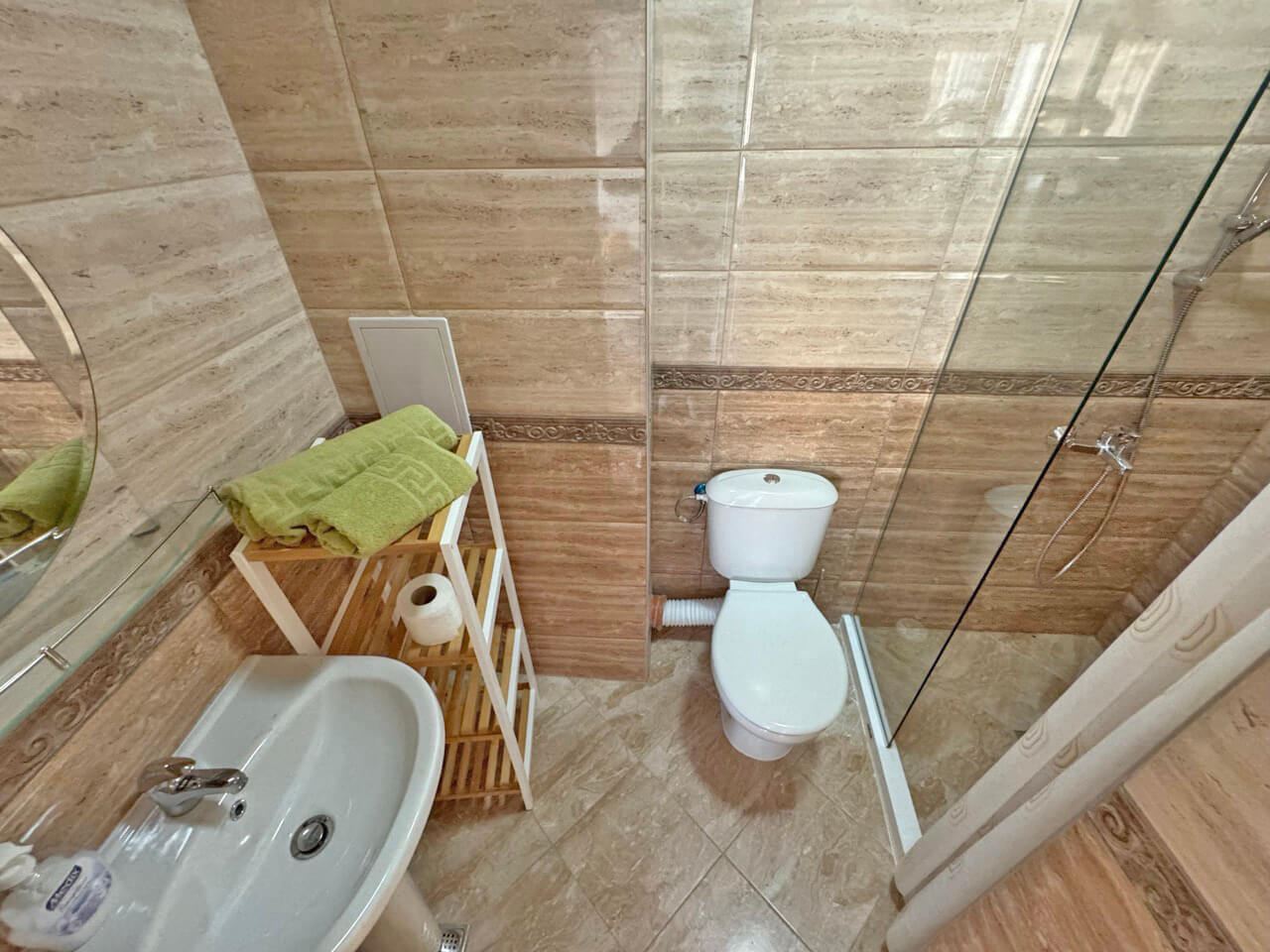 Helles Studio in Luxuskomplex – perfekter Komfort am Pool