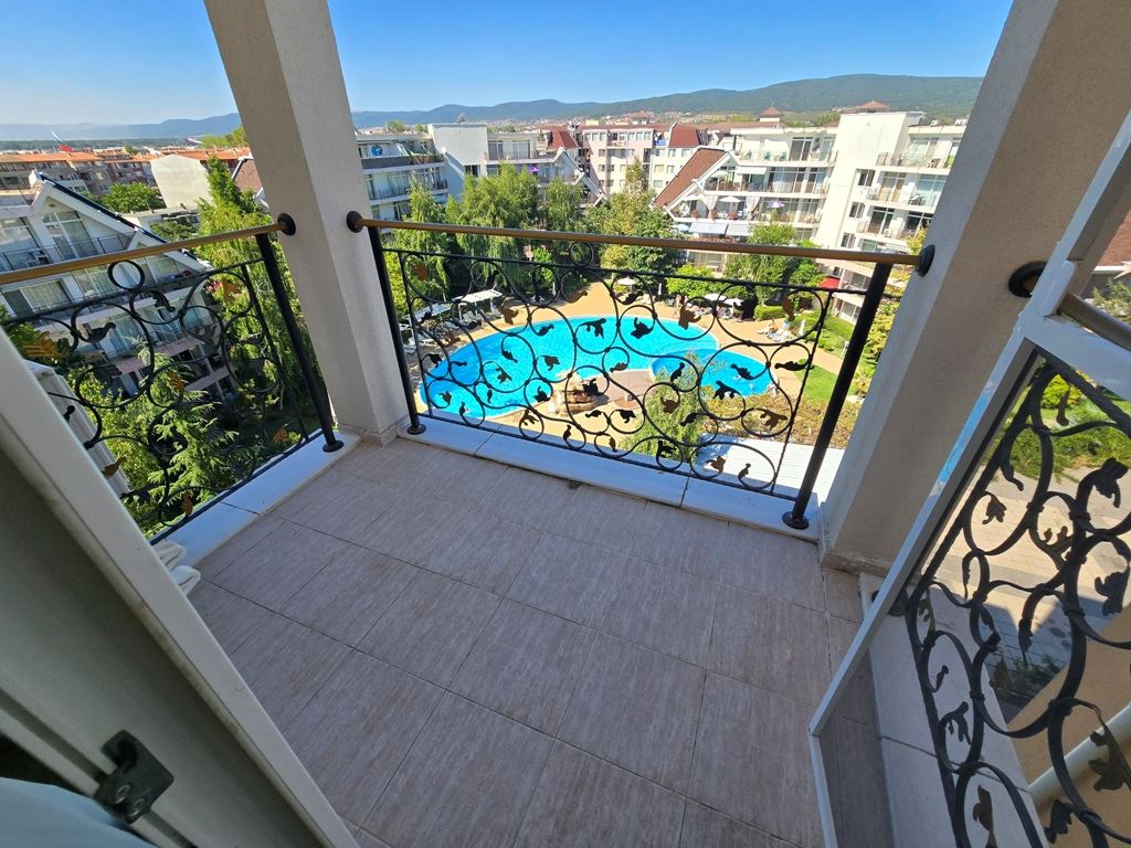Sonnenstrand - Vollständig möblierte Wohnung mit zwei Balkonen und beeindruckender SPA-Infrastruktur
