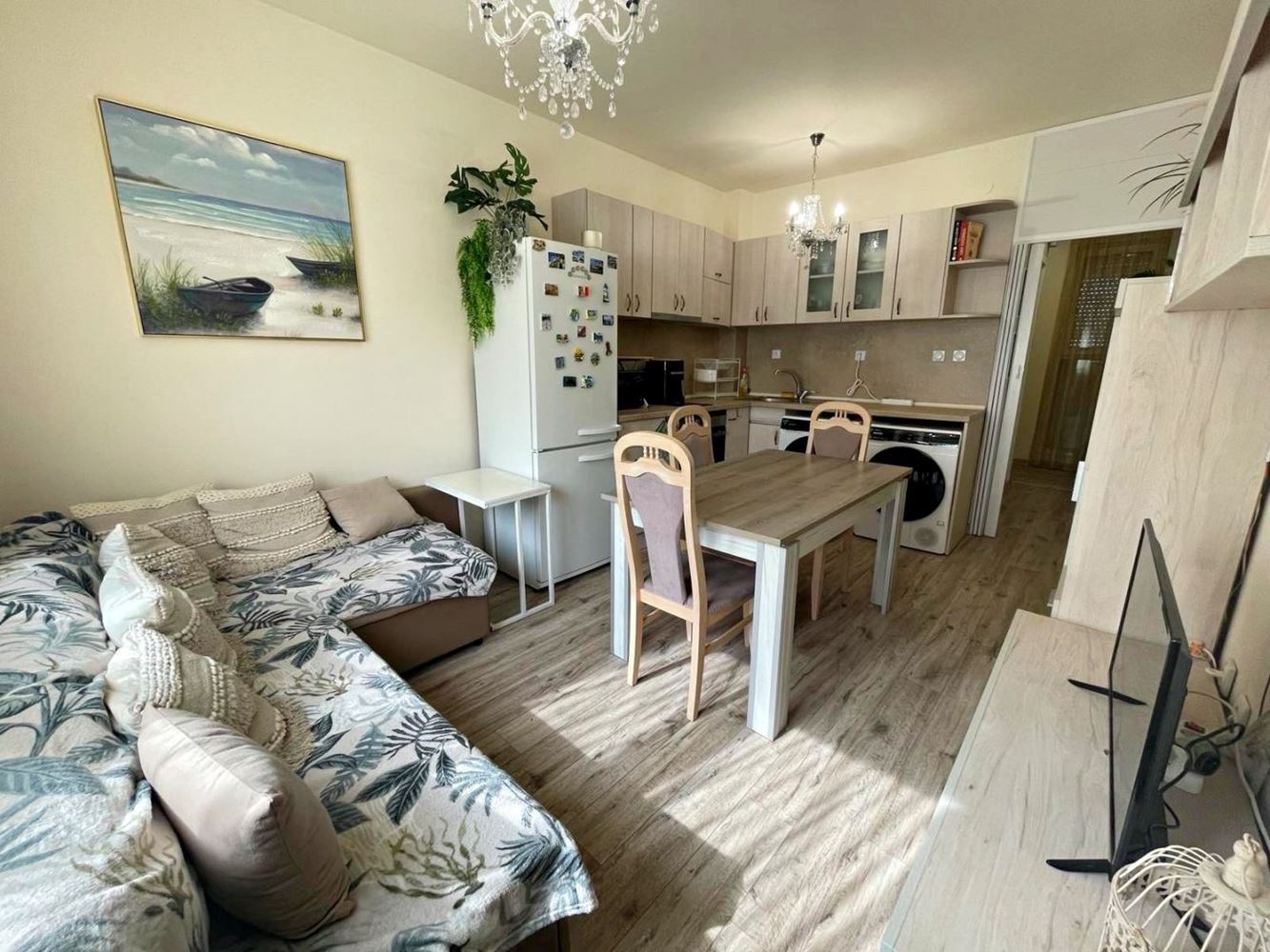 Moderne Zwei-Schlafzimmer-Wohnung in Sonnenstrand – Komfort, Lage und ausgezeichnete Infrastruktur