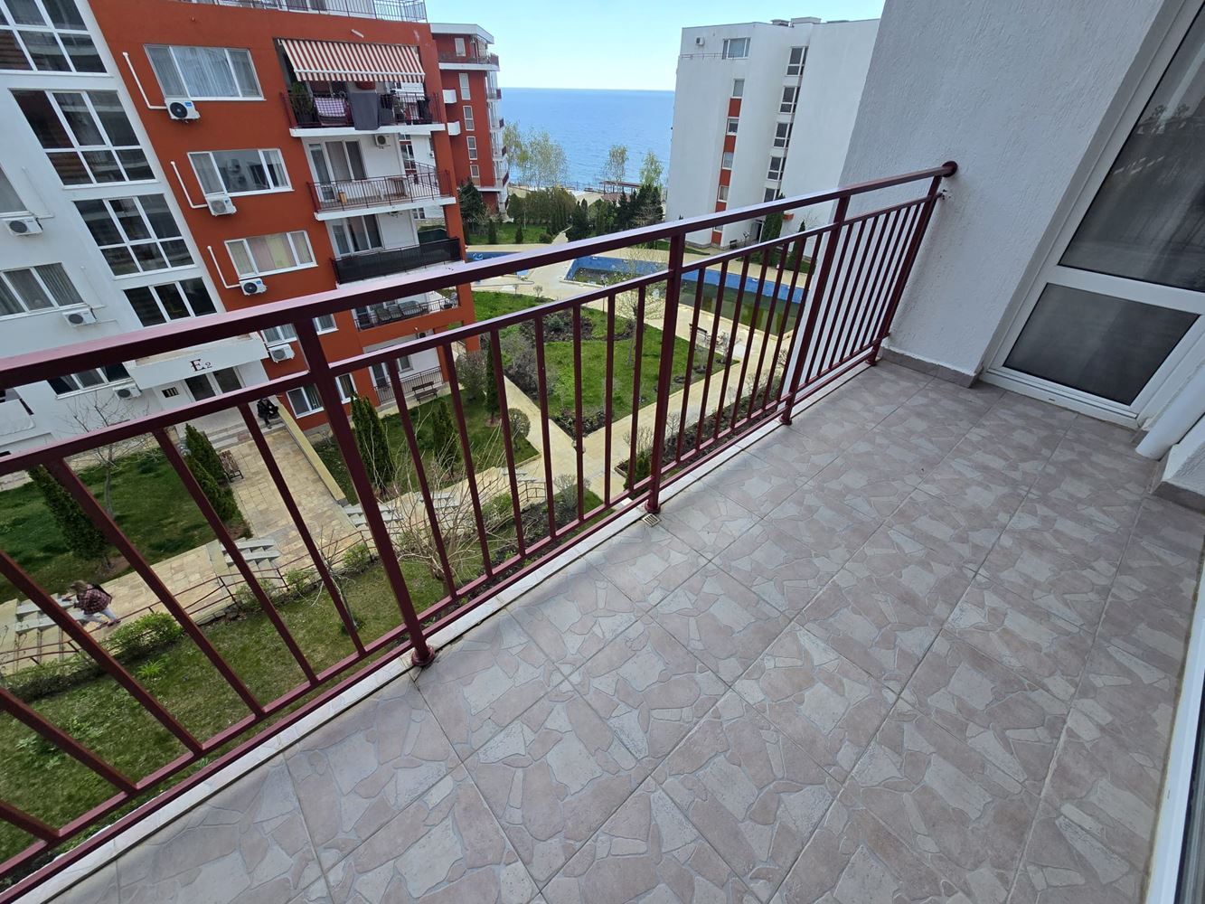 Wunderschöne 2-Zimmer-Wohnung in Sveti Vlas mit Meerblick – hervorragende Investition nur wenige Schritte vom Strand entfernt