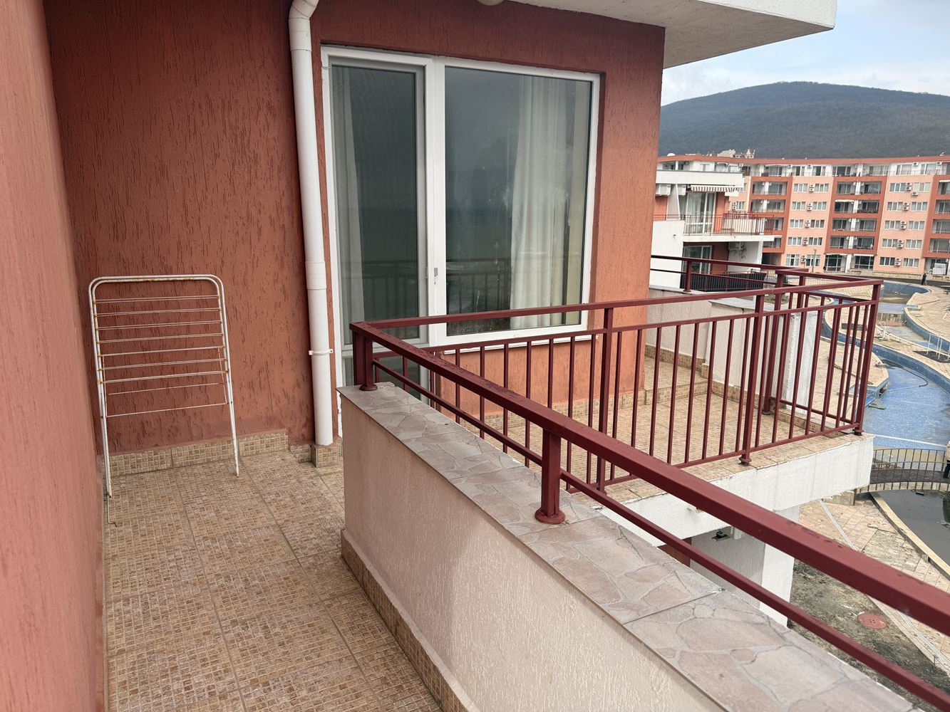 Zweizimmerwohnung in erster Linie mit direktem Meerblick – Sonnenstrand