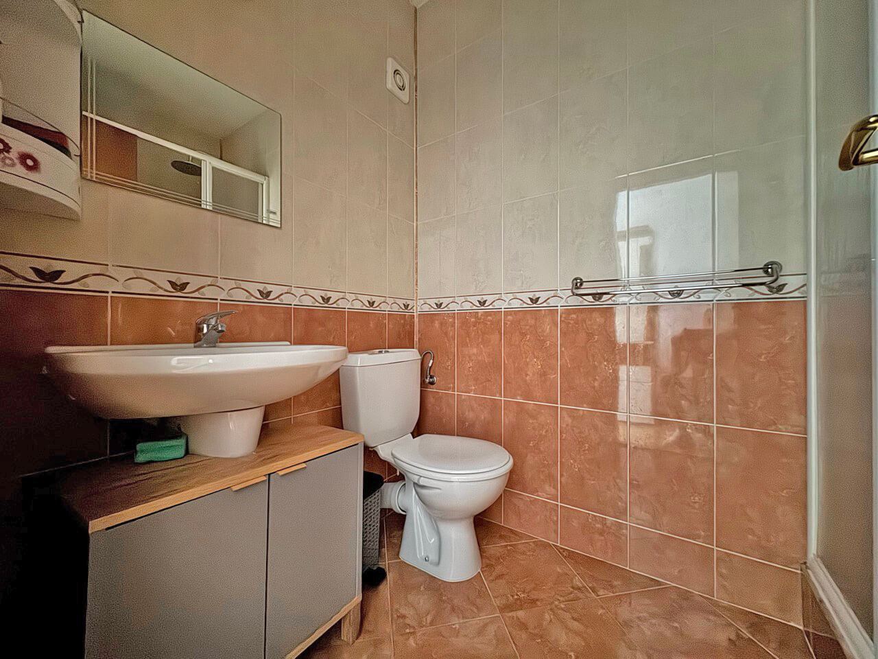 Gemütliche Ein-Zimmer-Wohnung mit Poolblick in Sonnenstrand