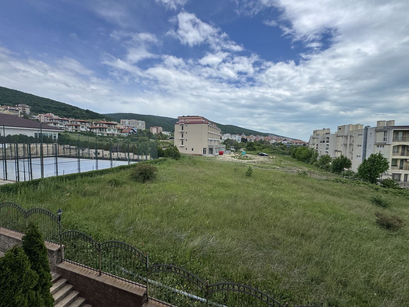 Kompaktes Studio mit Panoramablick auf die Berge in Sweti Wlas – Komfort, Natur und ausgezeichnete Infrastruktur