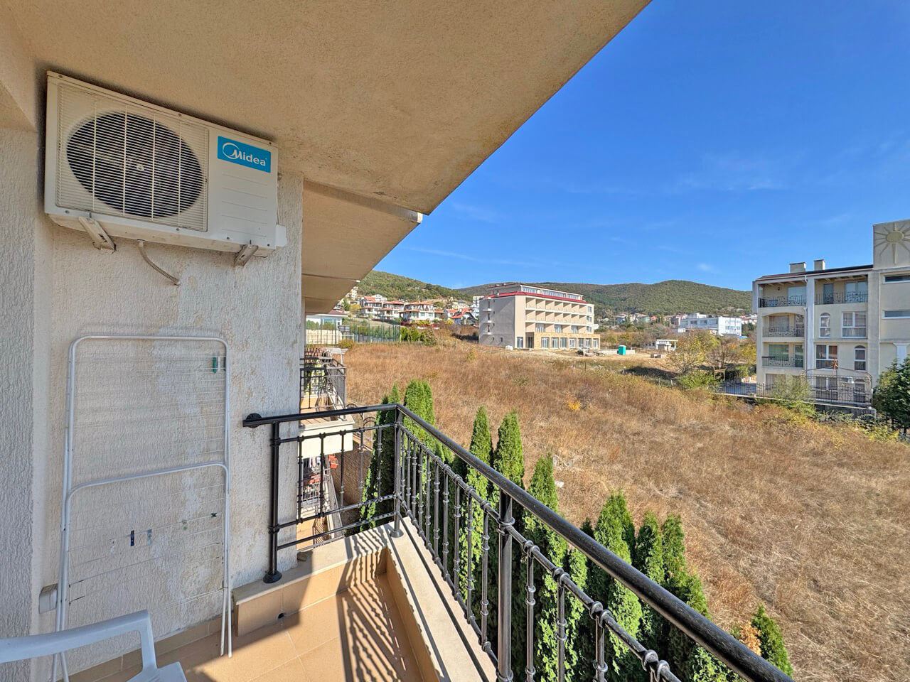 2-Zimmer-Wohnung mit Meerblick in Sveti Vlas – Luxus, Pools und SPA-Einrichtungen das ganze Jahr über