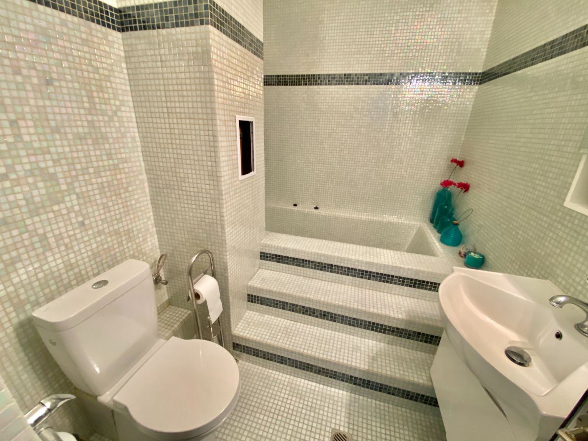 Einzigartige Maisonette-Wohnung in einer Premiumanlage in der Stadt Nessebar