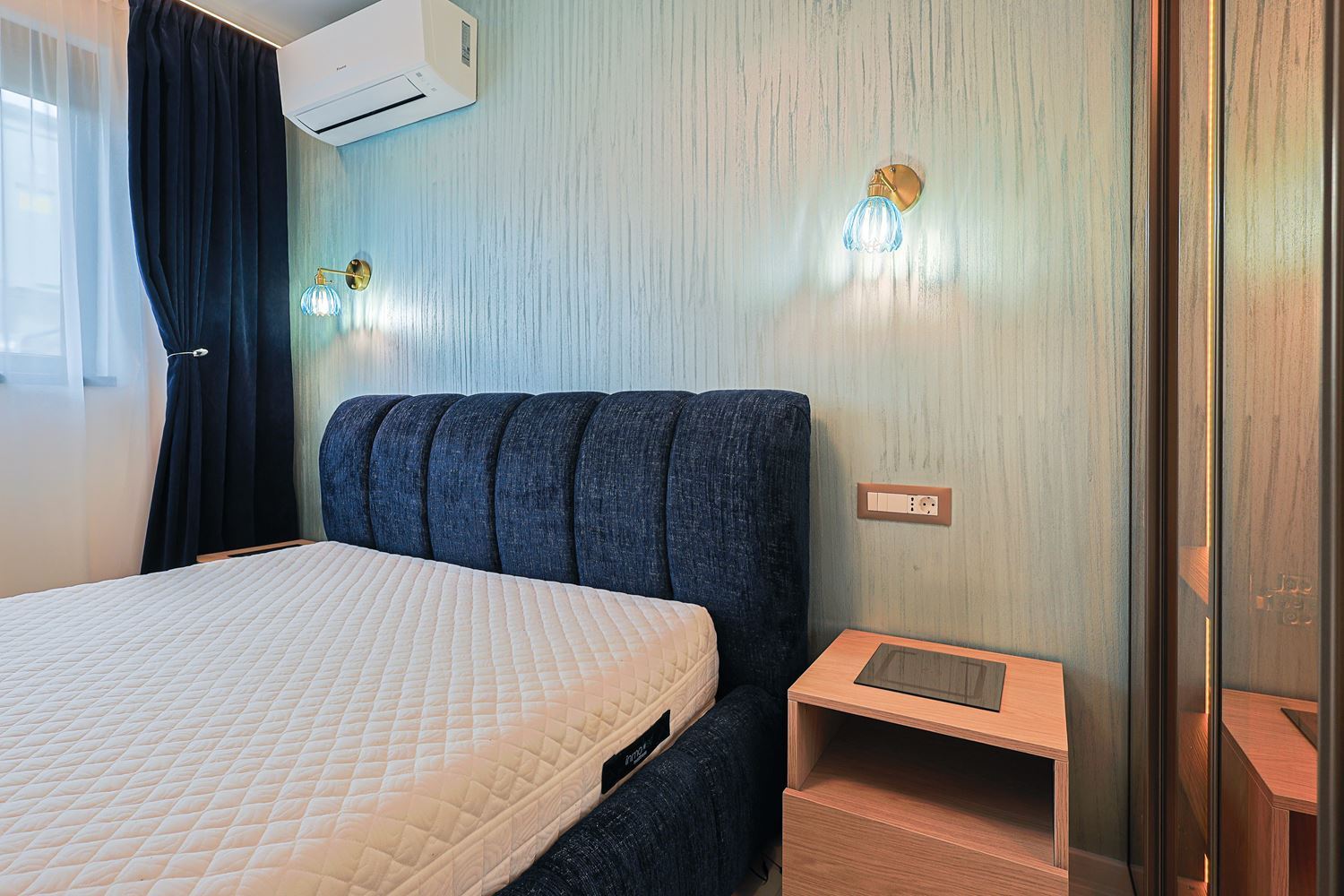 Zweizimmerwohnung mit Meerblick und Designer-Renovierung in einer grünen Anlage in Sonnenstrand
