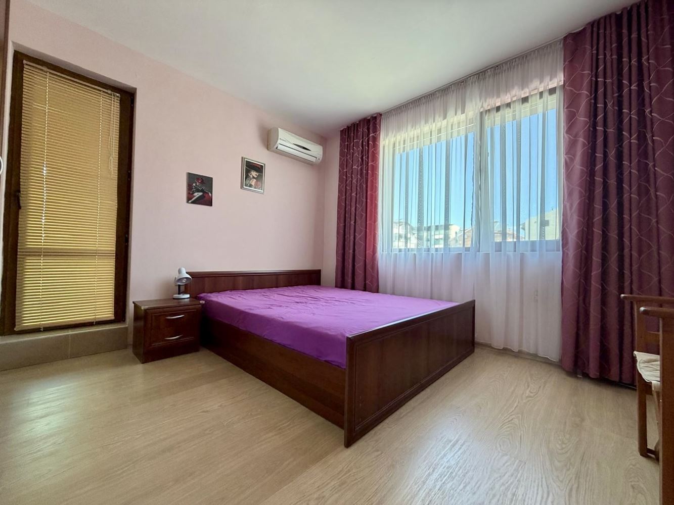 Sarafovo – Geräumige Zweizimmerwohnung mit Act 16, minimaler Instandhaltungsgebühr und kompletter Möblierung