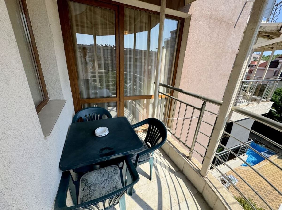 Geräumiges Apartment mit zwei Schlafzimmern in Sonnenstrand – Komfort, Ruhe und eine angenehme Umgebung