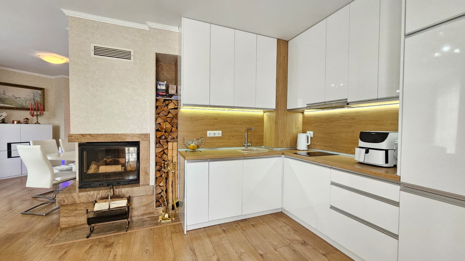 Geräumiges Penthouse mit Panoramaterrasse und Sauna in einer modernen Wohnanlage in Sonnenstrand
