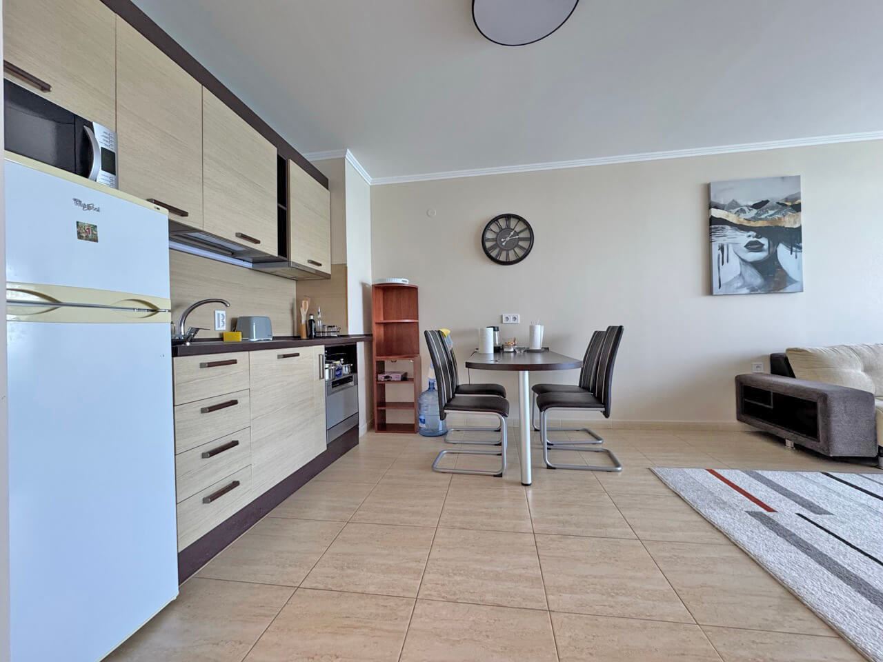 Zweizimmerwohnung in erster Meereslinie mit Panoramablick auf das Meer in Sveti Vlas