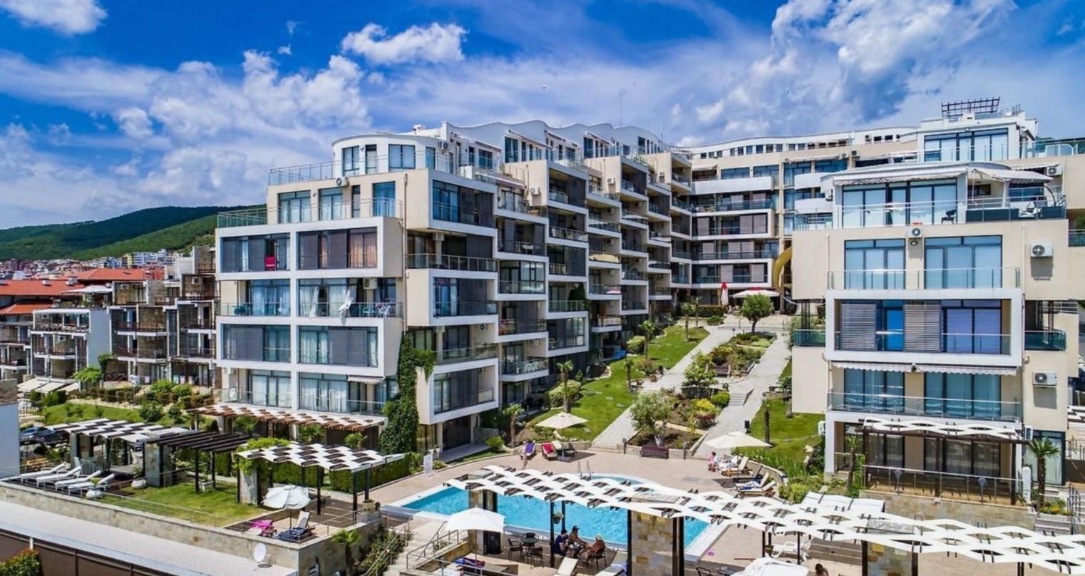 Gemütliche Zweizimmerwohnung mit Panoramablick auf das Meer und die Berge in Sveti Vlas