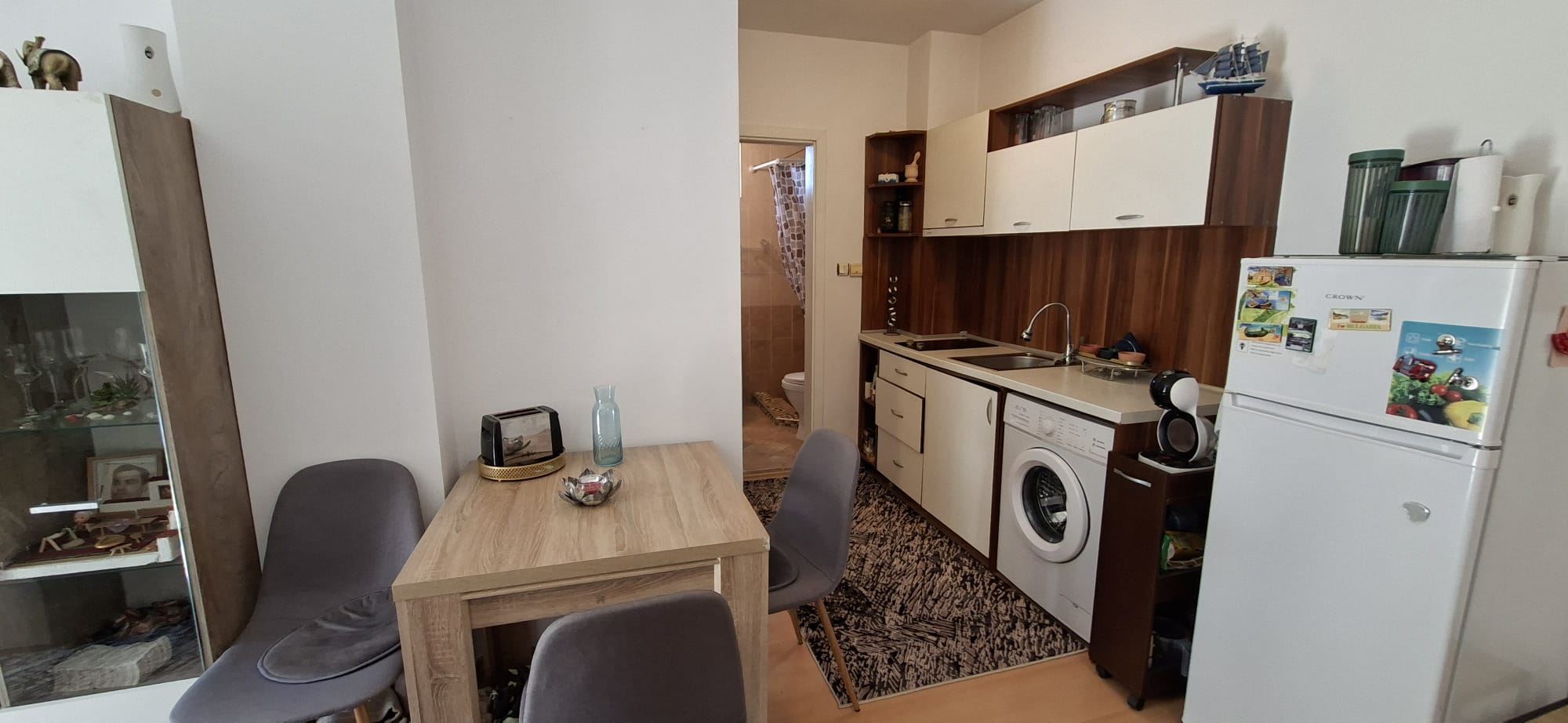 Geräumige und helle Ein-Zimmer-Wohnung in einer gepflegten Anlage nahe Sonnenstrand