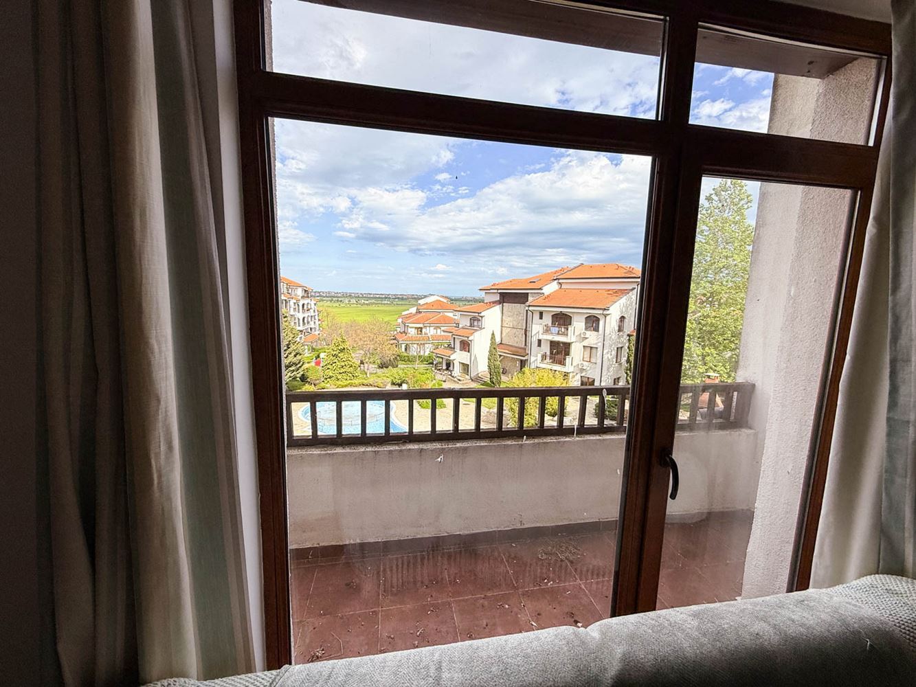 Großzügige 3-Zimmer-Wohnung mit teilweisem Meerblick in Aheloy