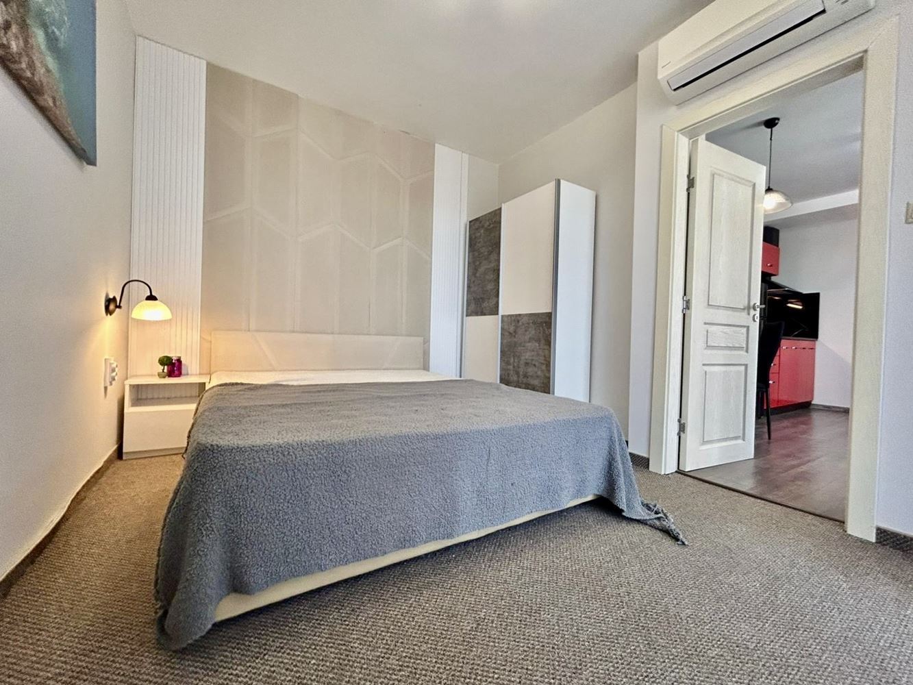 Wohnung mit einem Schlafzimmer und zwei großzügigen Terrassen in Sunny Beach – vollständig möbliert und bezugsfertig