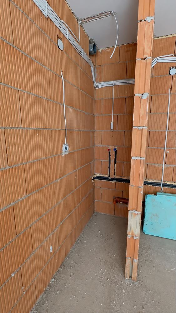 Wohnung mit eigenem Garten 100 m vom Meer entfernt in Sarafovo – Neubau, vor Akt 15