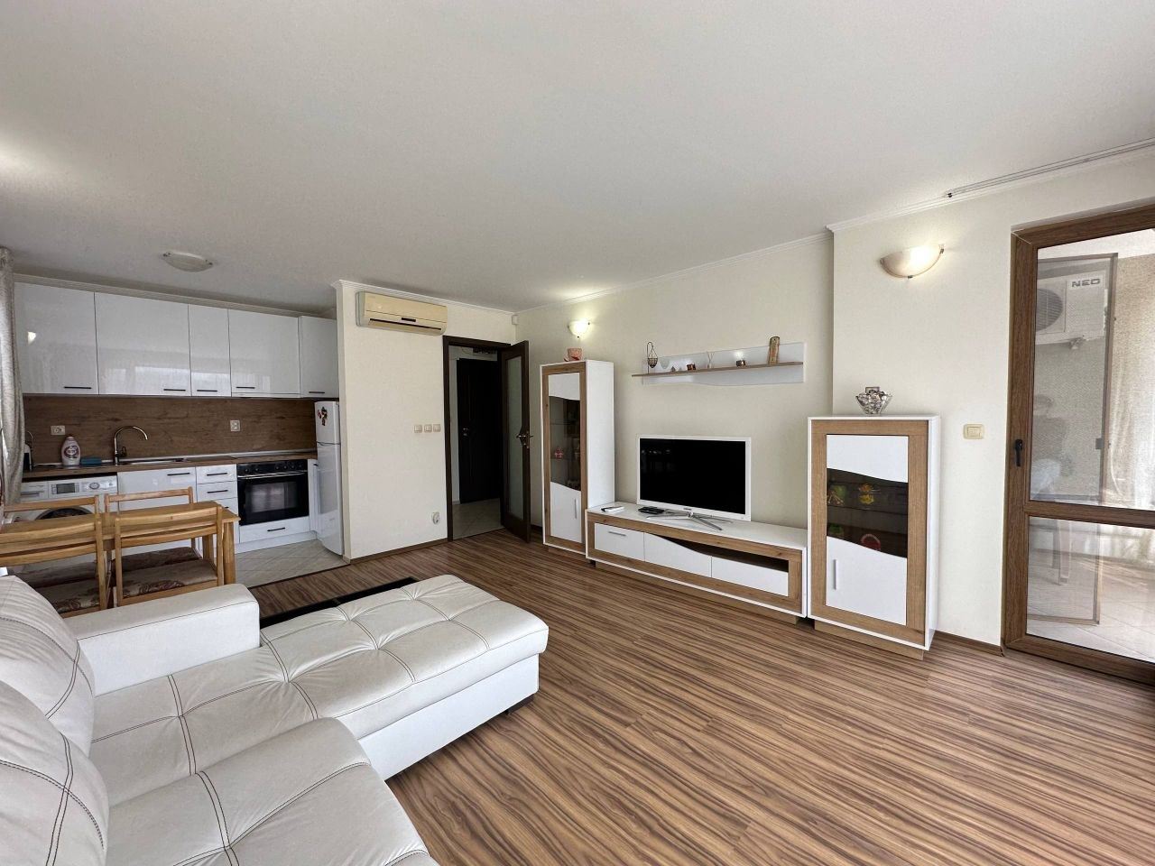 Zwei-Zimmer-Wohnung in Sunny Beach – vollständig möbliertes Objekt mit ausgezeichneter Lage und ganzjähriger Infrastruktur