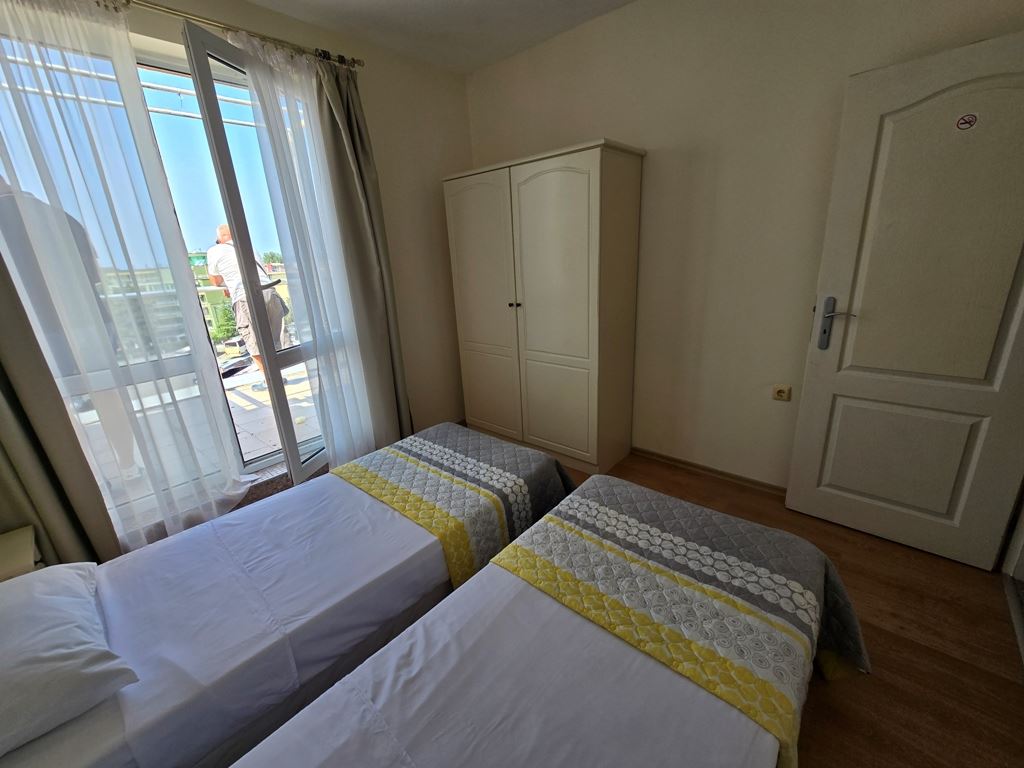 Großzügige Drei Zimmer Wohnung mit hervorragender Lage und Nähe zum Meer