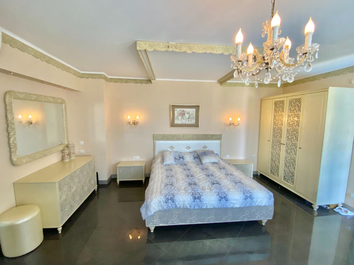 Einzigartige Maisonette-Wohnung in einer Premiumanlage in der Stadt Nessebar