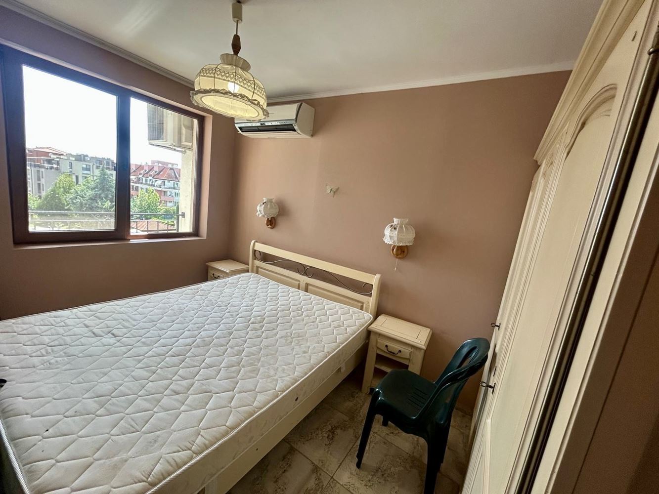 Großzügige 3-Zimmer-Wohnung mit zwei Schlafzimmern in Nessebar – zwei Terrassen und Möglichkeit für ein drittes Schlafzimmer