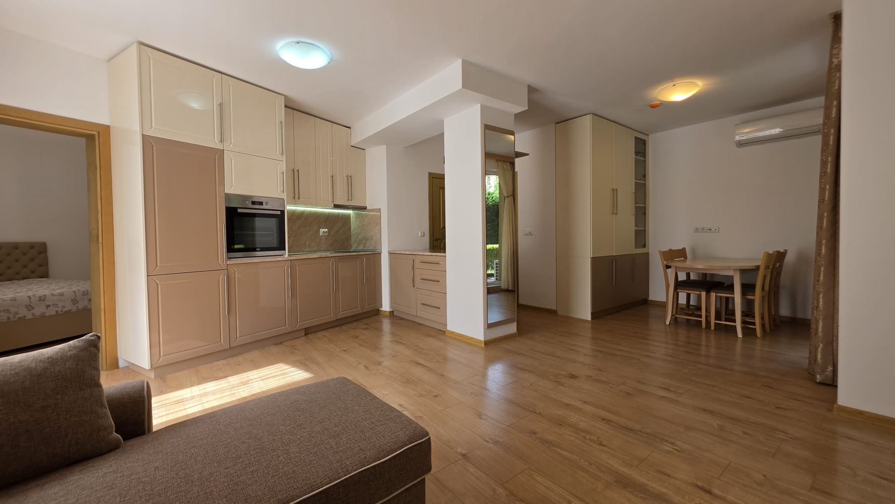 Stilvolle Zweizimmerwohnung mit funktionaler Raumaufteilung, Komfort und ruhiger Urlaubsatmosphäre