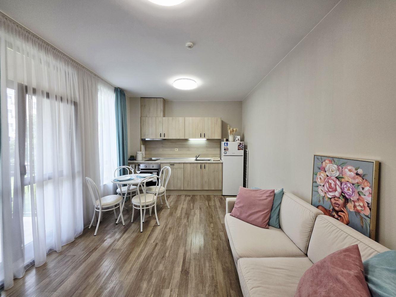 Meerkomfort mit eigenem Garten – 2-Zimmer-Wohnung mit einem Schlafzimmer nur wenige Schritte vom Strand in Sveti Vlas entfernt