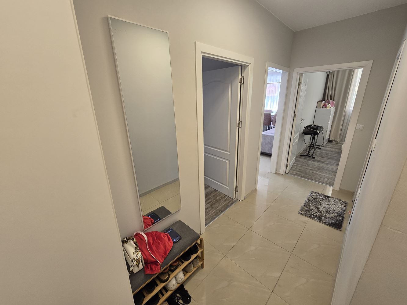 3-Zimmer-Wohnung mit luxuriöser Renovierung in Sonnenstrand – Blick auf den Pool und Möglichkeit zur Ratenzahlung
