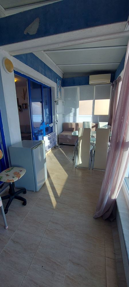 Pomorie – 3-Zimmer-Wohnung mit zwei Schlafzimmern und Meerblick in einer Anlage mit Swimmingpool und Parkplatz
