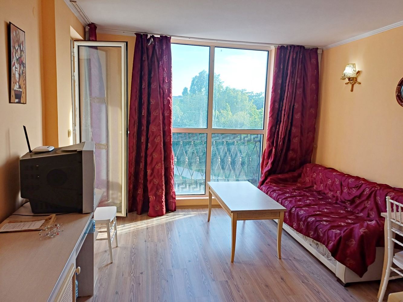 Elegante 2-Zimmer-Wohnung nur 100 Meter vom Strand in einer prestigeträchtigen Anlage in Sonnenstrand