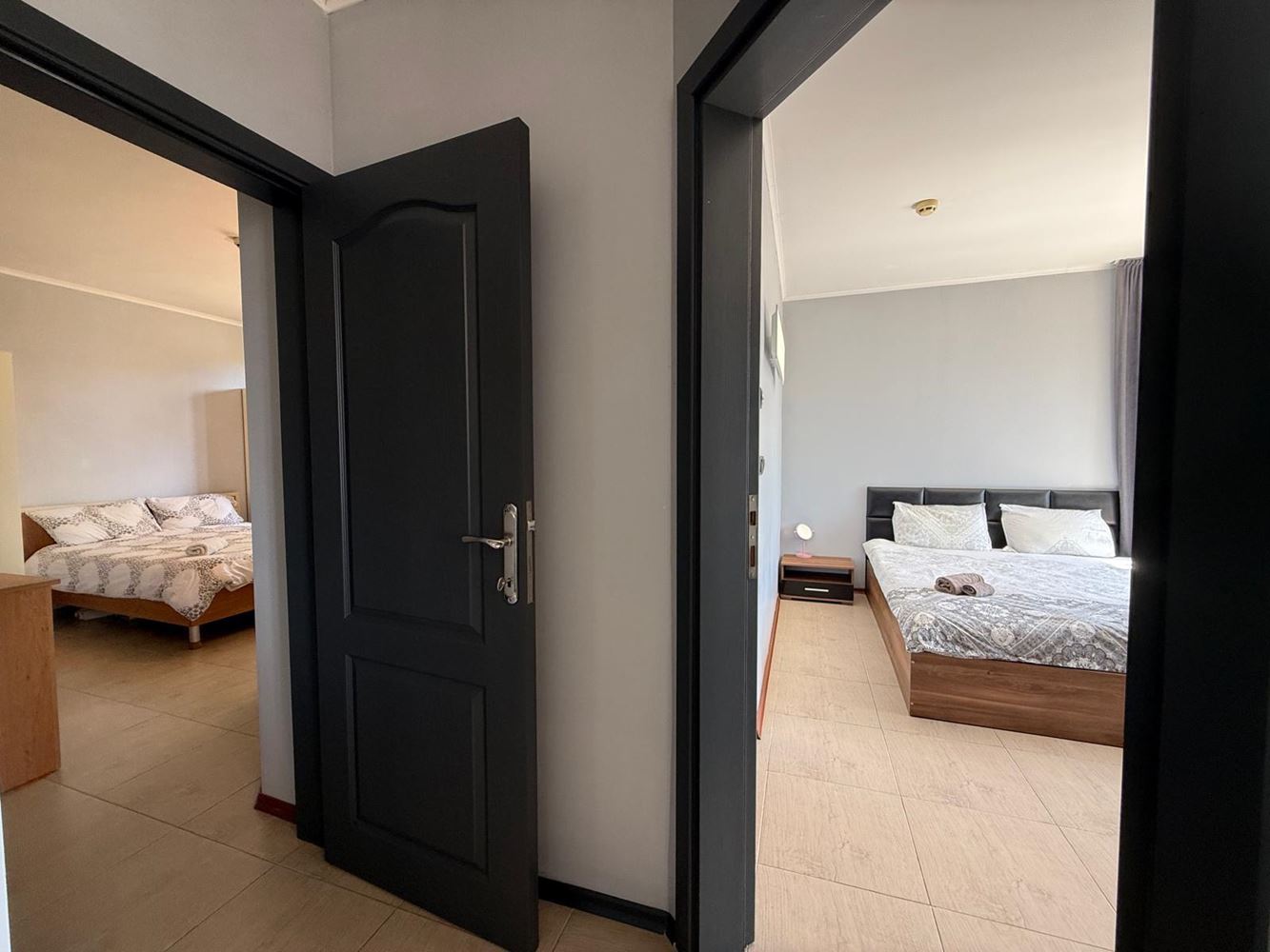 Geräumige 3-Zimmer-Wohnung mit zwei Schlafzimmern und schönem Ausblick in einer ruhigen Anlage nahe Sonnenstrand