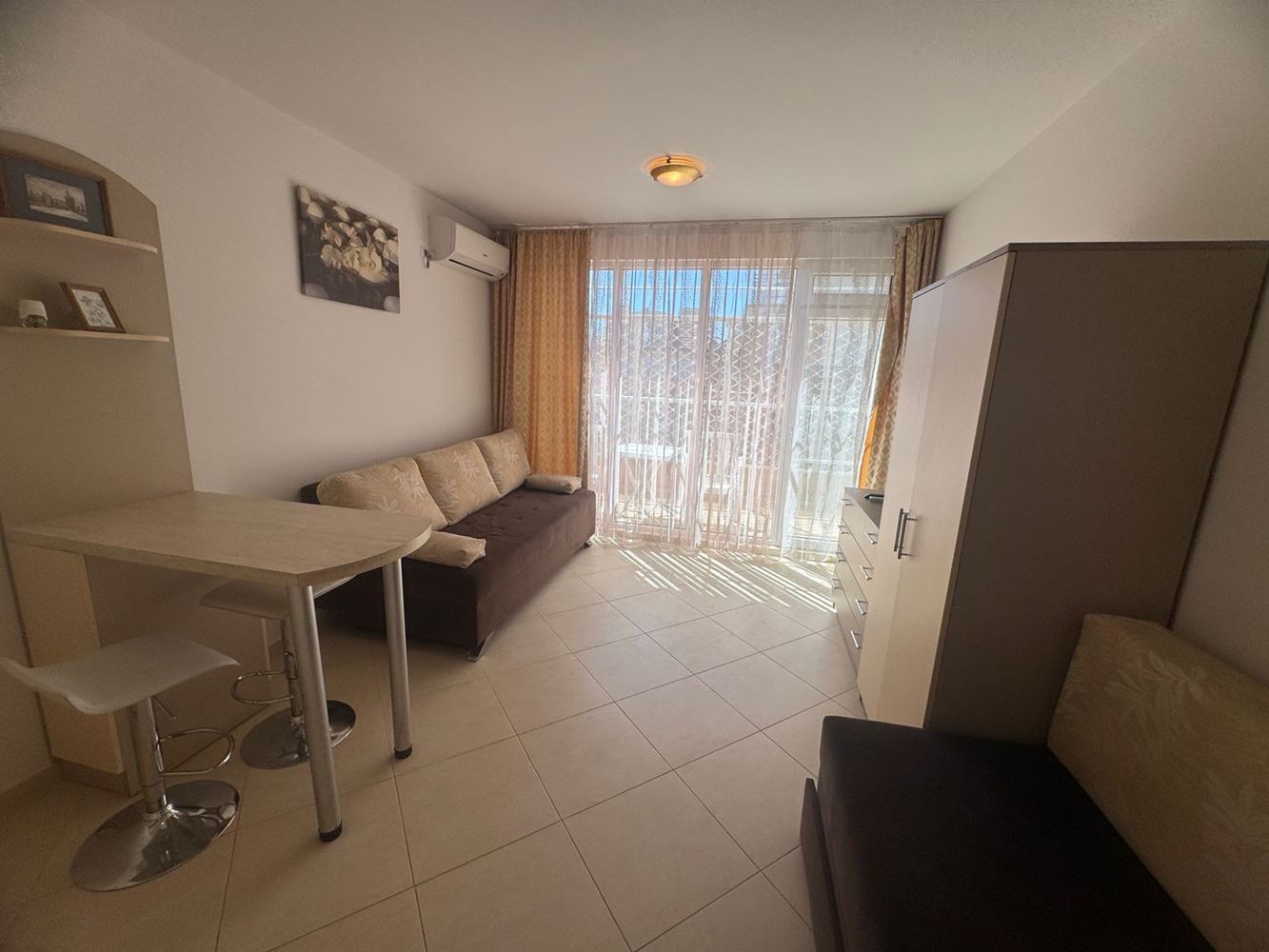 Gemütliches, voll möbliertes Studio 300 m vom Meer in Pomorie – eine ausgezeichnete Investition und Ferienimmobilie