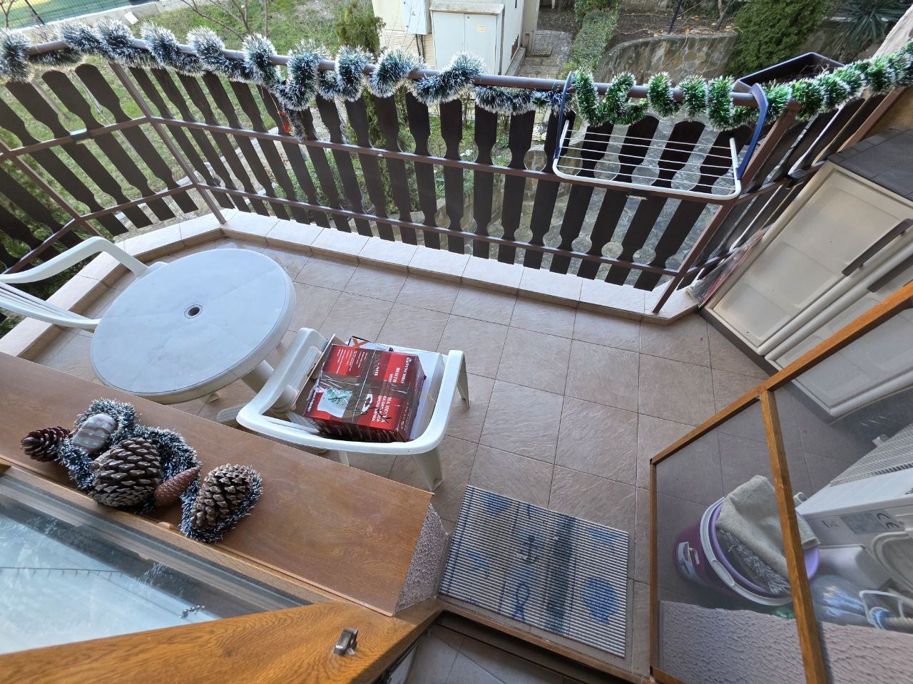 Geräumige Drei-Zimmer-Wohnung in einer gemütlichen Anlage 300 Meter vom Meer in Ravda entfernt
