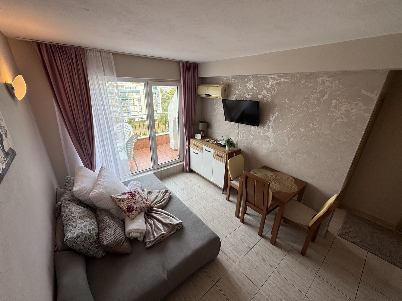 Wohnung mit einem Schlafzimmer und Panoramablick im Herzen von Sonnenstrand