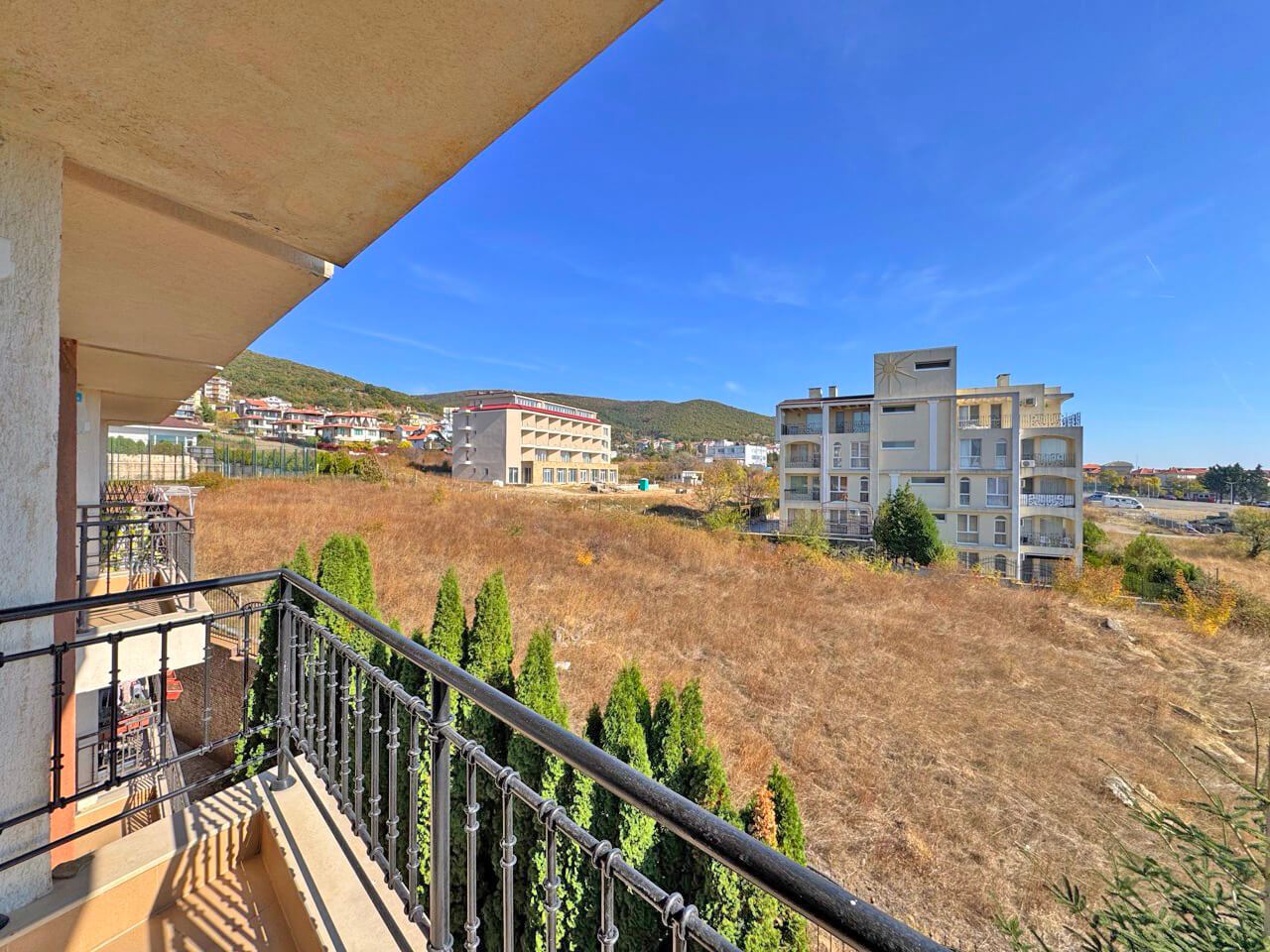 2-Zimmer-Wohnung mit Meerblick in Sveti Vlas – Luxus, Pools und SPA-Einrichtungen das ganze Jahr über