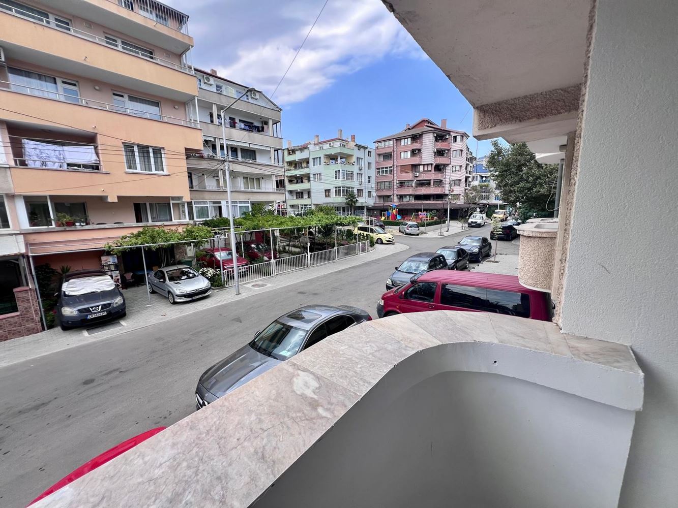 Direkt am Meer in Ravda – Maisonette mit zwei Schlafzimmern, Meerblick und eigenem Stellplatz