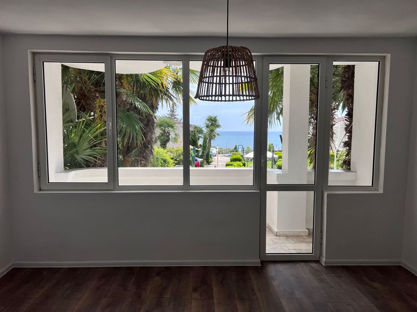 Direkt am Meer in Ravda – Maisonette mit zwei Schlafzimmern, Meerblick und eigenem Stellplatz